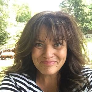 Meet your Posher, Pamela